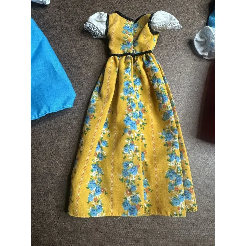 Vintage Barbie Dresses Belle/Francie/German Showcase